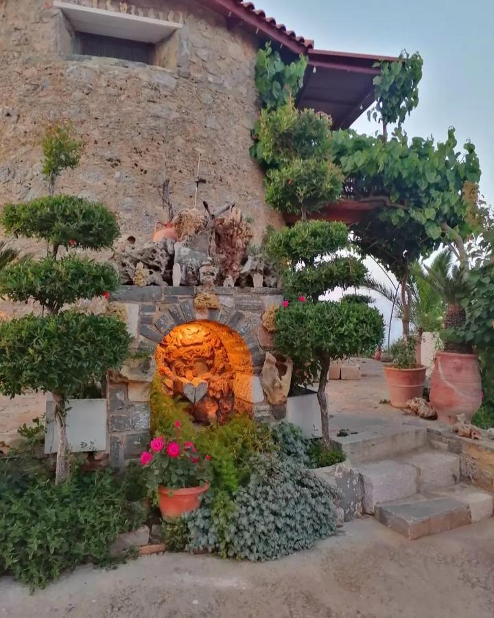 Traditional Windmill-Milos Kroustas Exteriör bild